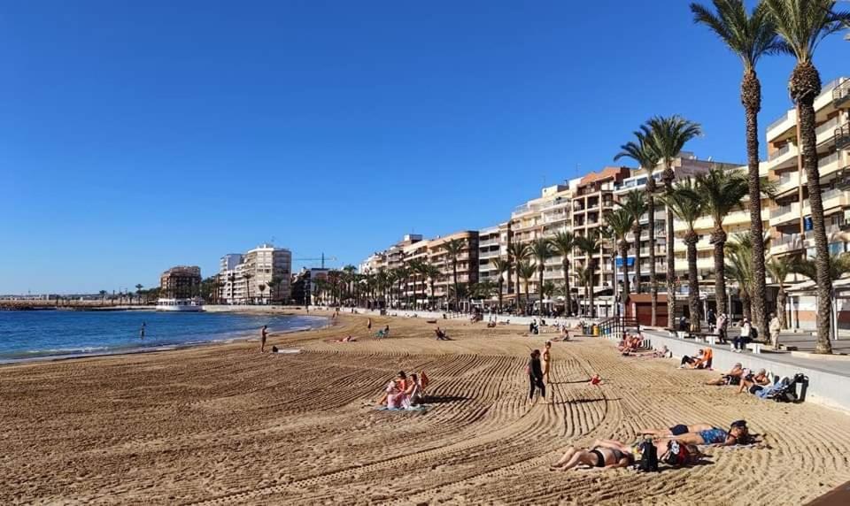 Appartamento Apartamento Azzurro Torrevieja Esterno foto